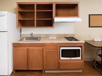 Отель Value Place Cleveland Oh Экстерьер фото